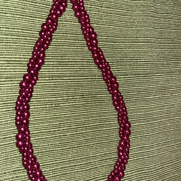 Jewelry Bundle of 4 Assorted Necklaces - Picture 6 of 7